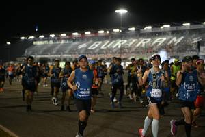 BIB: 40553, 40898, 3265
                            <button type="button" onclick="openModal(10622198)" class="btn btn-primary btn-sm float-right btn-popup" data-toggle="modal" data-target=".modal-high-quality">
                        <i class="fas fa-shopping-cart"></i> Add to Cart
                    </button>
                                            <button type="button" onclick="isThisMe(10622198, true)" class="btn btn-success btn-sm float-right btn-popup btn-isme hidden" data-toggle="tooltip" data-placement="bottom" title="นี่คือรูปของคุณใช่ไหม คลิกที่นี่เพื่อเอาเข้าอัลบั้ม">
                        <i class="fas fa-plus"></i> Add to album
                    </button>
                    <button type="button" onclick="isThisMe(10622198, false)" class="btn btn-warning btn-sm float-right btn-popup btn-isnotme hidden">
                        <i class="fas fa-ban"></i> Remove from album
                    </button>